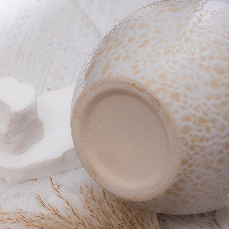 White Ceramic Vase For Simple Flower Display