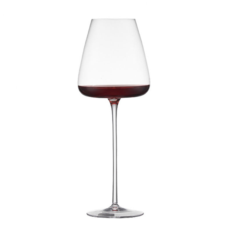 Thin and transparent crystal glass wine glass