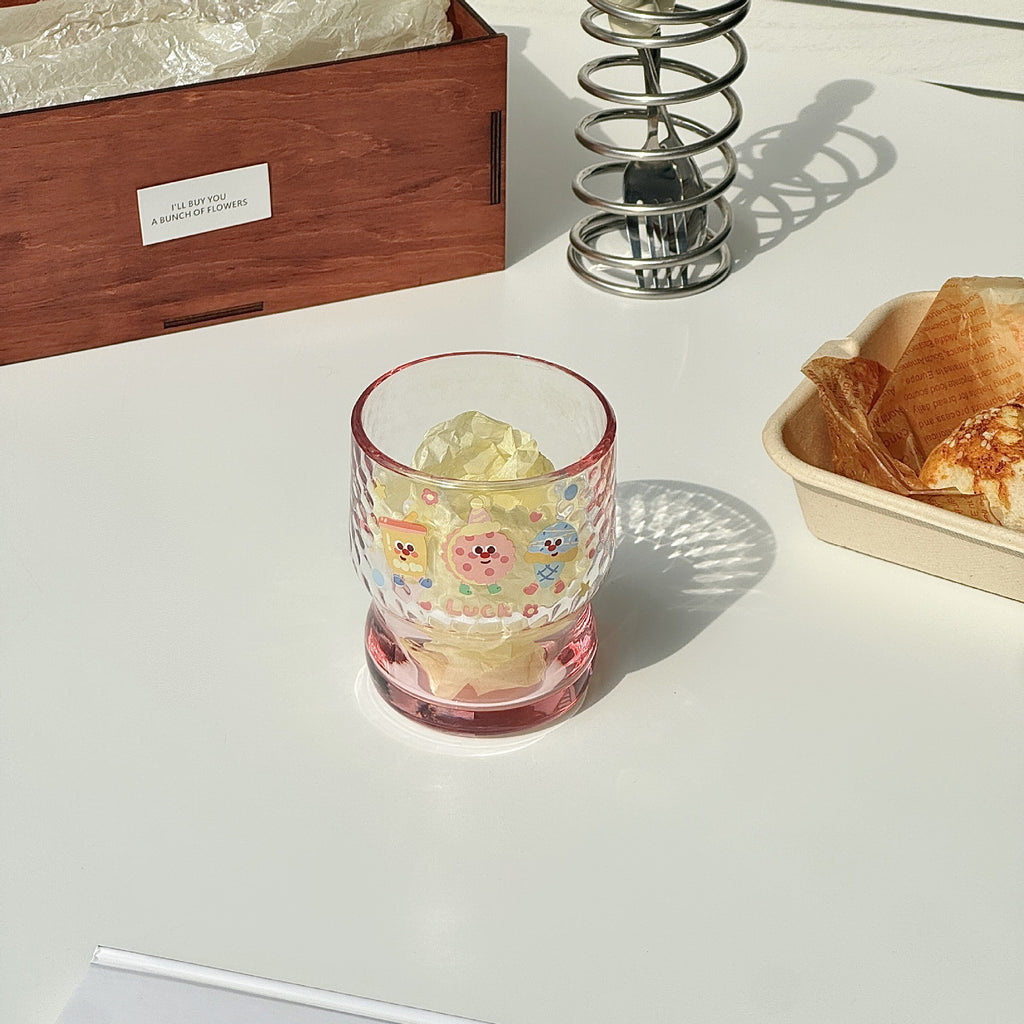 Niche glass cups with high aesthetic appeal, perfect for home use